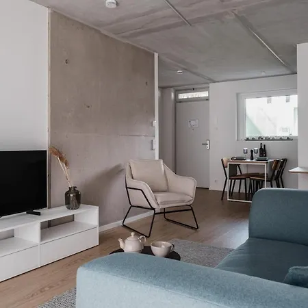 アパートホテル Cloud N°7 4*